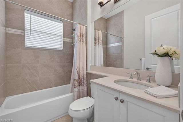 28777 Montecristo LOOP, Bonita Springs, FL 34135