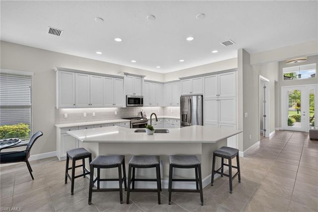 28777 Montecristo LOOP, Bonita Springs, FL 34135