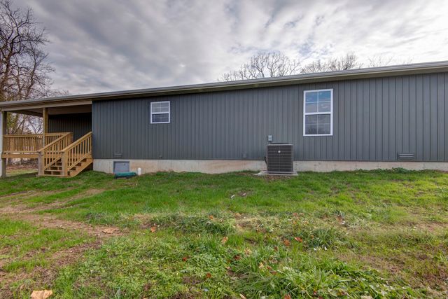 301 W Bedford Street, Marshfield, MO 65706