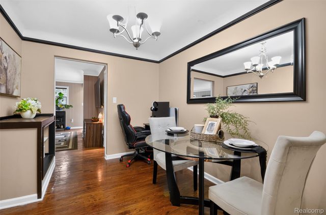 24061 Rensselaer Street, Oak Park, MI 48237
