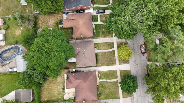 24061 Rensselaer Street, Oak Park, MI 48237
