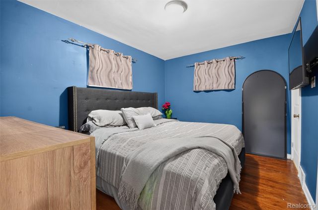 24061 Rensselaer Street, Oak Park, MI 48237