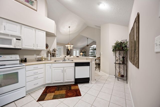 334 Cathederal Place, Bronston, KY 42518