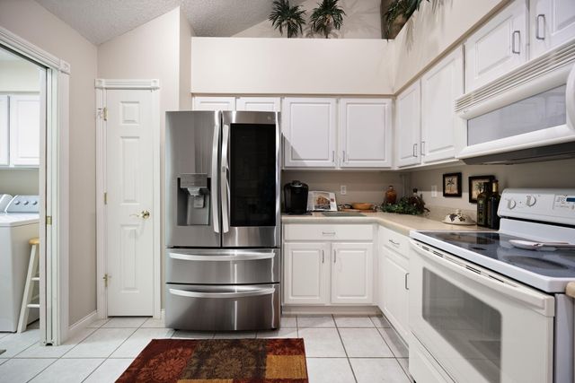 334 Cathederal Place, Bronston, KY 42518