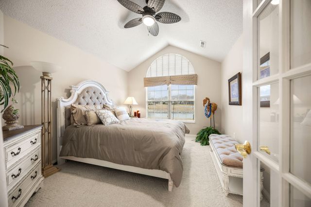 334 Cathederal Place, Bronston, KY 42518