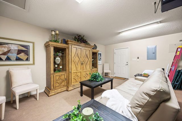 334 Cathederal Place, Bronston, KY 42518