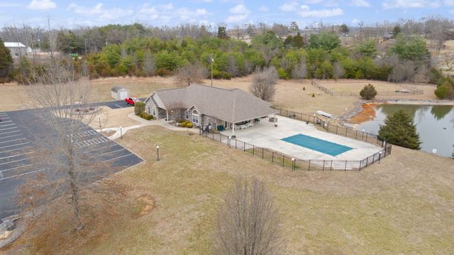 334 Cathederal Place, Bronston, KY 42518