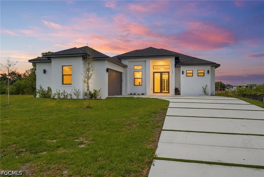 Image 1 of property listing at 227 NE 15th ST, Cape Coral, FL 33909