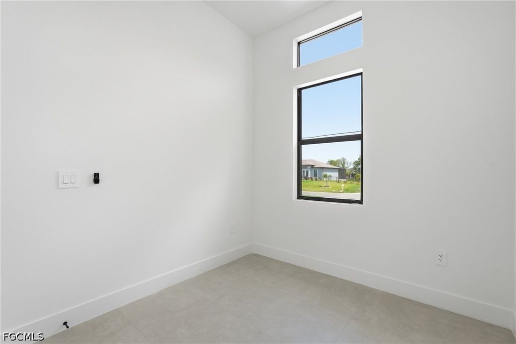 Image 22 of property listing at 227 NE 15th ST, Cape Coral, FL 33909