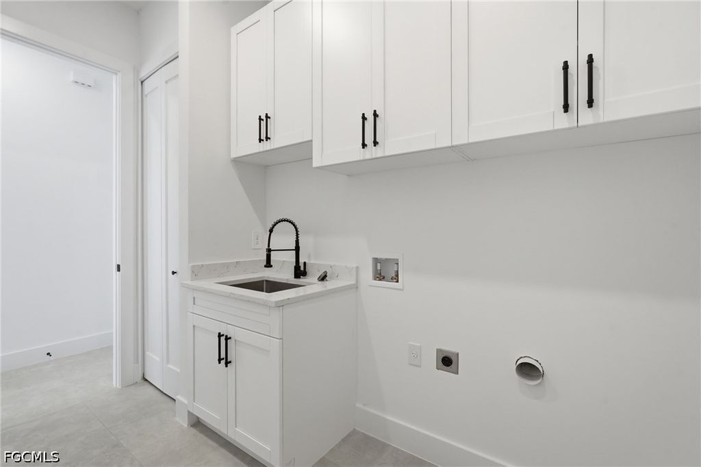 Image 33 of property listing at 227 NE 15th ST, Cape Coral, FL 33909