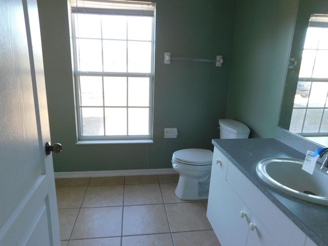 4009 E GATOR CIRCLE, Cape Coral, FL 33909