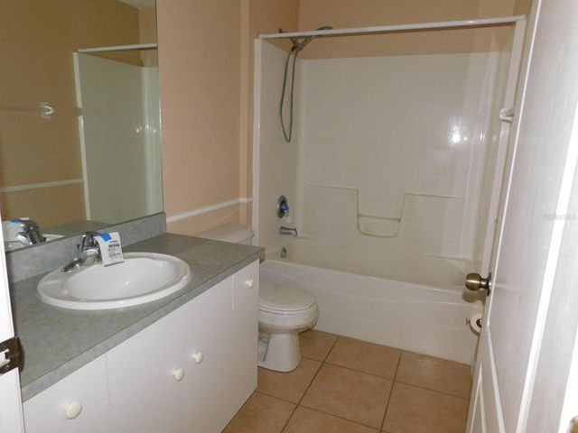 4009 E GATOR CIRCLE, Cape Coral, FL 33909