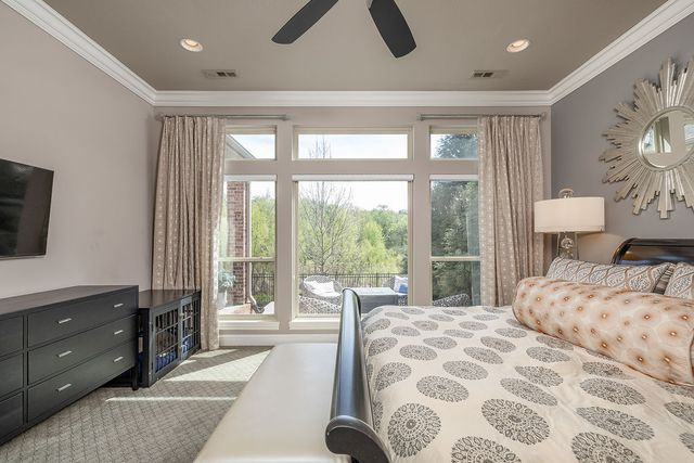 1235 E Adelaide Lane, Fayetteville, AR 72703