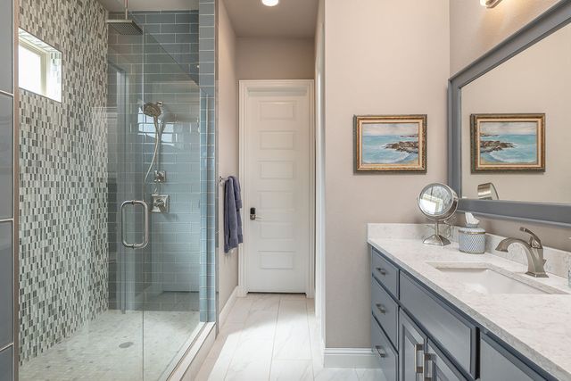 1235 E Adelaide Lane, Fayetteville, AR 72703