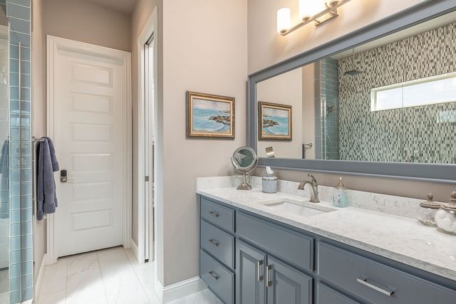 1235 E Adelaide Lane, Fayetteville, AR 72703