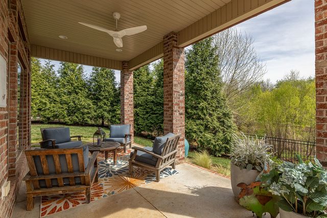 1235 E Adelaide Lane, Fayetteville, AR 72703