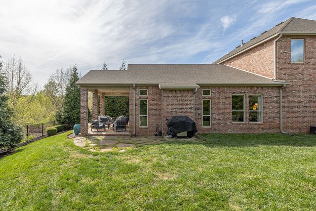 1235 E Adelaide Lane, Fayetteville, AR 72703