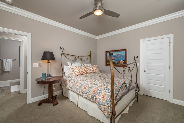 1235 E Adelaide Lane, Fayetteville, AR 72703