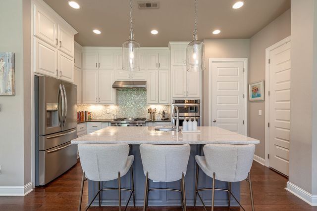 1235 E Adelaide Lane, Fayetteville, AR 72703