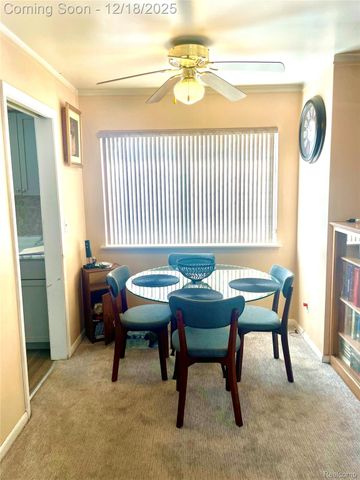 9526 Grandmont Avenue, Detroit, MI 48227