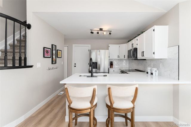 9561 Brentford Drive, Littleton, CO 80130