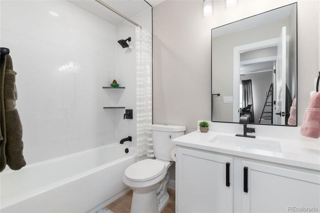 9561 Brentford Drive, Littleton, CO 80130