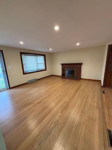 125 Douglas Street, Stratford, CT 06614