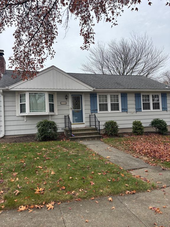 125 Douglas Street, Stratford, CT 06614