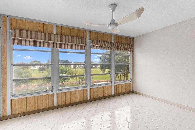 7624 NW 18TH Street 407, Margate, FL 33063
