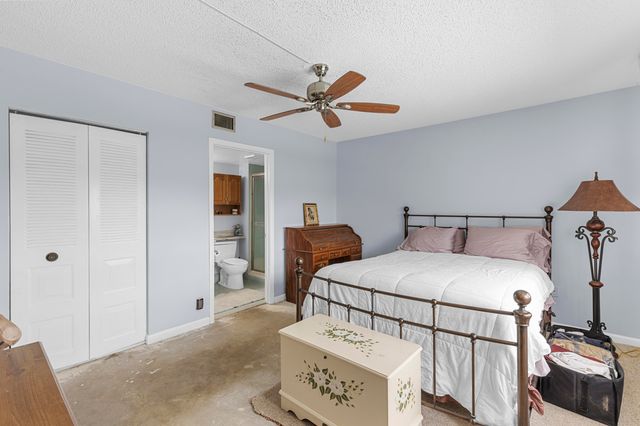 7624 NW 18TH Street 407, Margate, FL 33063