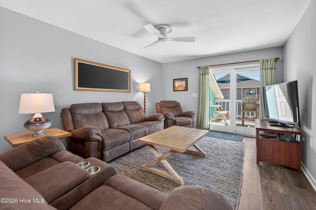 1013 Carolina Beach Avenue N 3g, Carolina Beach, NC 28428