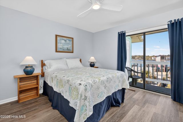 1013 Carolina Beach Avenue N 3g, Carolina Beach, NC 28428