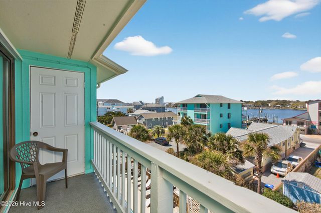 1013 Carolina Beach Avenue N 3g, Carolina Beach, NC 28428