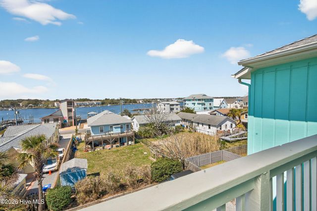 1013 Carolina Beach Avenue N 3g, Carolina Beach, NC 28428