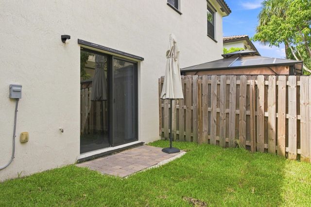 1434 SW 54TH Avenue, North Lauderdale, FL 33068