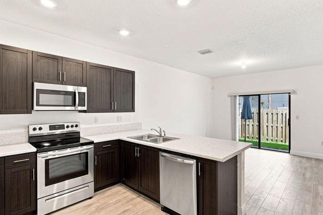 1434 SW 54TH Avenue, North Lauderdale, FL 33068
