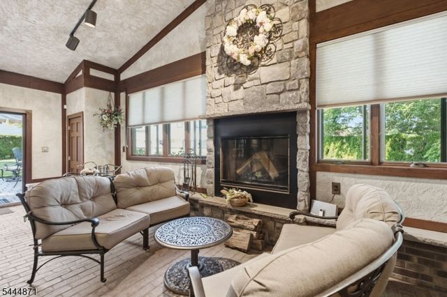 1453 Tooz Pl, South Plainfield Boro, NJ 07080