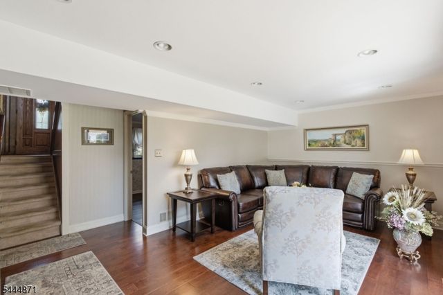 1453 Tooz Pl, South Plainfield Boro, NJ 07080