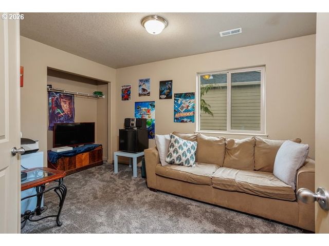 4201 N PIONEER CANYON Dr, Ridgefield, WA 98642