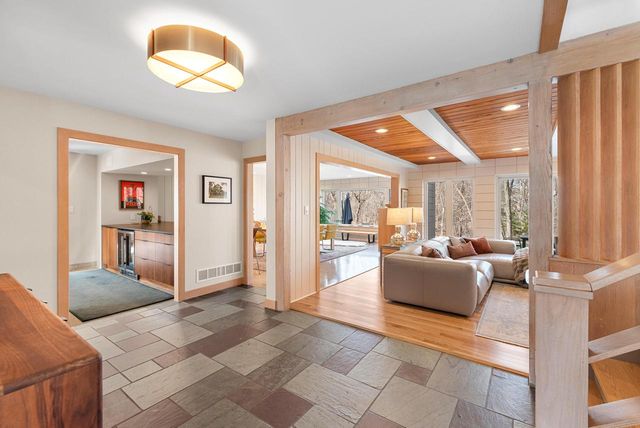 1434 E Brown Deer ROAD, Bayside, WI 53217