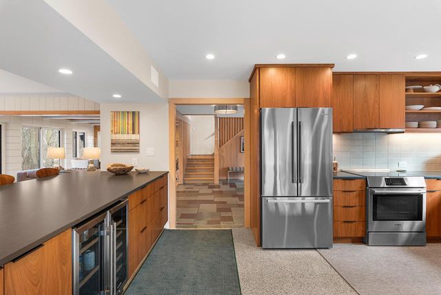 1434 E Brown Deer ROAD, Bayside, WI 53217