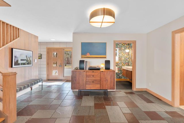 1434 E Brown Deer ROAD, Bayside, WI 53217