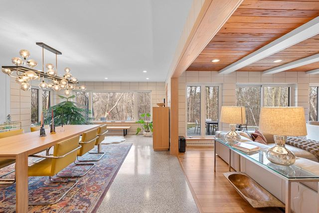 1434 E Brown Deer ROAD, Bayside, WI 53217