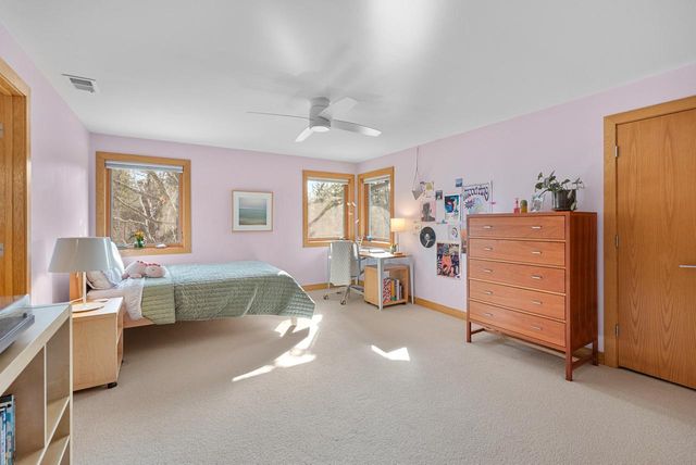 1434 E Brown Deer ROAD, Bayside, WI 53217