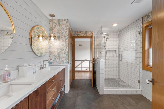 1434 E Brown Deer ROAD, Bayside, WI 53217