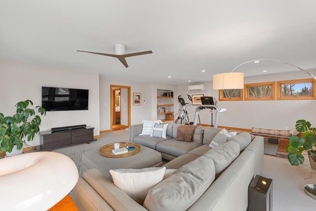 1434 E Brown Deer ROAD, Bayside, WI 53217