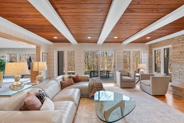 1434 E Brown Deer ROAD, Bayside, WI 53217