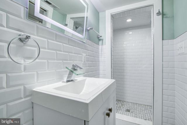 4008 12TH ST NE, Washington, DC 20017