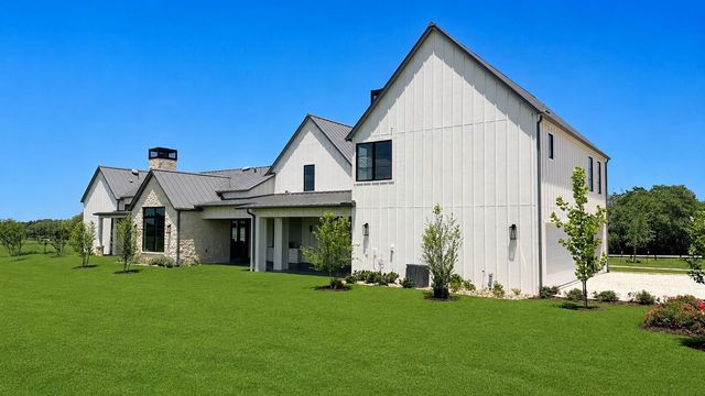 130 Round Top Farms Drive, Round Top, TX 78954