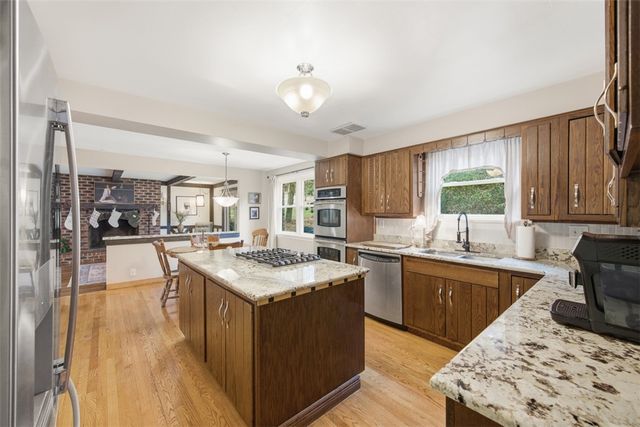 3212 Fox Run Road, Hampton, PA 15101